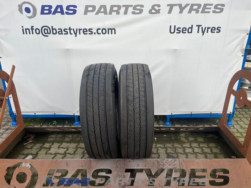 Continental Continental 315/70R22.5 Hybrid HS5 156/150 M+S 3PMSF gebruikte set - إطارات - شاحنة: صورة 1 Continental Continental 315/70R22.5 Hybrid HS5 156/150 M+S 3PMSF gebruikte set - إطارات - شاحنة: صورة 1