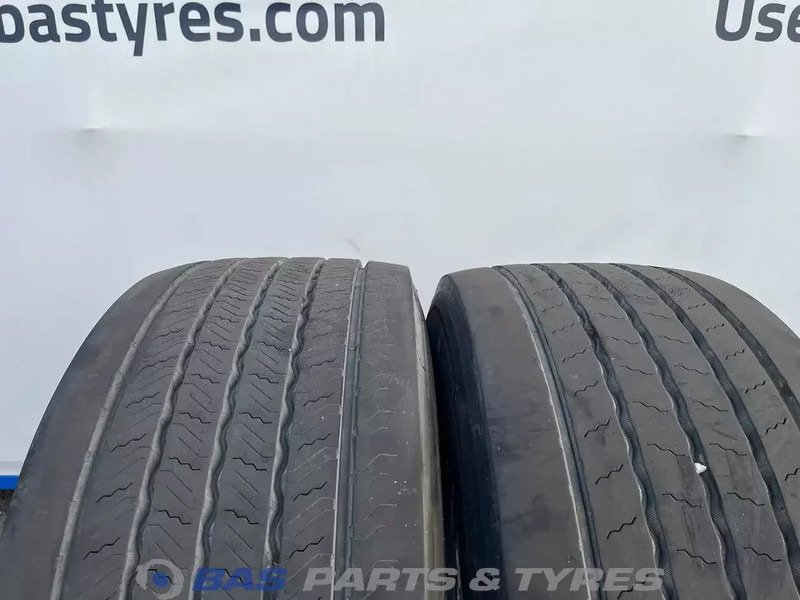 Continental Continental 385/55R22.5 Hybrid HS3 160 K M+S 3PMSF gebruikte set - إطارات - شاحنة: صورة 2 Continental Continental 385/55R22.5 Hybrid HS3 160 K M+S 3PMSF gebruikte set - إطارات - شاحنة: صورة 2