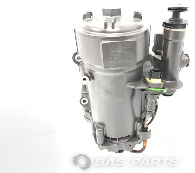 DAF Brandstoffilterhuis DAF 1951941 - فلتر الوقود - شاحنة: صورة 1 DAF Brandstoffilterhuis DAF 1951941 - فلتر الوقود - شاحنة: صورة 1