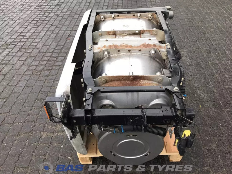 DAF Uitlaatdemper DAF 2134913 - علبة العادم - شاحنة: صورة 2 DAF Uitlaatdemper DAF 2134913 - علبة العادم - شاحنة: صورة 2