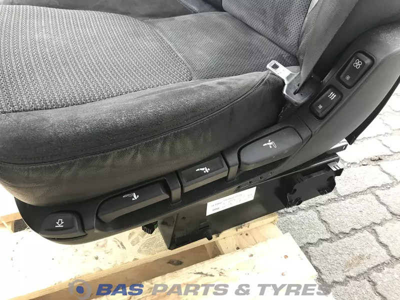 DAF XF106 Stoelen set DAF 1844340 - مقعد - شاحنة: صورة 5 DAF XF106 Stoelen set DAF 1844340 - مقعد - شاحنة: صورة 5