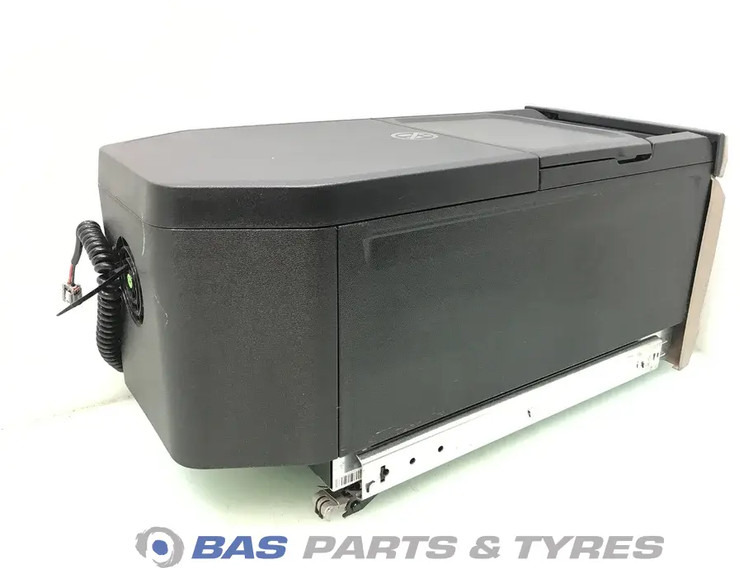 DAF XG Koelkast DAF 35 Liter 2318729 - قطع الغيار - شاحنة: صورة 4 DAF XG Koelkast DAF 35 Liter 2318729 - قطع الغيار - شاحنة: صورة 4