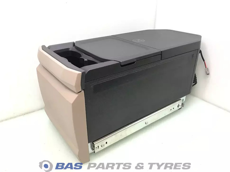 DAF XG Koelkast DAF 35 Liter 2318729 - قطع الغيار - شاحنة: صورة 2 DAF XG Koelkast DAF 35 Liter 2318729 - قطع الغيار - شاحنة: صورة 2