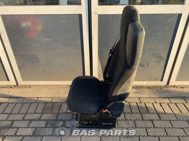Mercedes-Benz Actros MP4 Bijrijdersstoel Mercedes A 960 910 30 03 - مقعد - شاحنة: صورة 2 Mercedes-Benz Actros MP4 Bijrijdersstoel Mercedes A 960 910 30 03 - مقعد - شاحنة: صورة 2