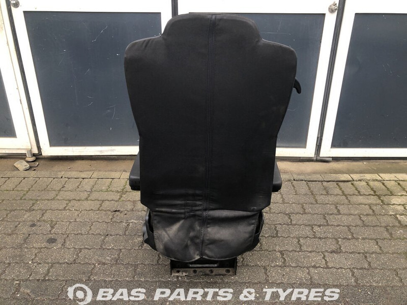 Mercedes-Benz Actros MP4 Chauffeursstoel Mercedes A 960 910 73 04 - مقعد - شاحنة: صورة 3 Mercedes-Benz Actros MP4 Chauffeursstoel Mercedes A 960 910 73 04 - مقعد - شاحنة: صورة 3