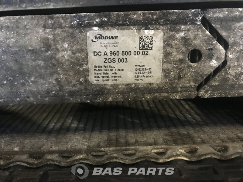 Mercedes-Benz Actros MP4 Koelerpakket Mercedes OM471LA 420 A 960 500 08 01 - مشعاع - شاحنة: صورة 3 Mercedes-Benz Actros MP4 Koelerpakket Mercedes OM471LA 420 A 960 500 08 01 - مشعاع - شاحنة: صورة 3