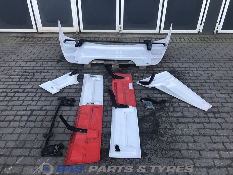 Mercedes-Benz Actros MP4 Spoilerset Mercedes ClassicSpace L-cab L2H1 A 960 790 31 44 - الإيروديناميكية/ الجناح الخلفي - شاحنة: صورة 4 Mercedes-Benz Actros MP4 Spoilerset Mercedes ClassicSpace L-cab L2H1 A 960 790 31 44 - الإيروديناميكية/ الجناح الخلفي - شاحنة: صورة 4