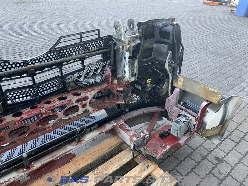 Mercedes-Benz Antos MP4 Bumper Mercedes A 960 880 63 72 - مصد - شاحنة: صورة 5 Mercedes-Benz Antos MP4 Bumper Mercedes A 960 880 63 72 - مصد - شاحنة: صورة 5