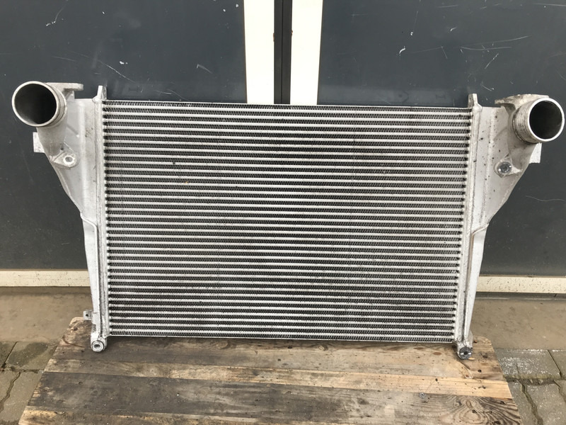 Mercedes-Benz Antos MP4 Intercooler Mercedes A 960 500 07 02 - مبرد هواء الشحن - شاحنة: صورة 1 Mercedes-Benz Antos MP4 Intercooler Mercedes A 960 500 07 02 - مبرد هواء الشحن - شاحنة: صورة 1