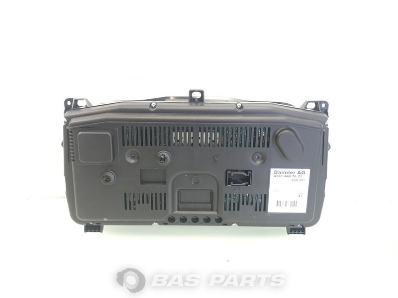 Mercedes-Benz Antos MP4 - لوحة العدادات - شاحنة: صورة 2 Mercedes-Benz Antos MP4 - لوحة العدادات - شاحنة: صورة 2
