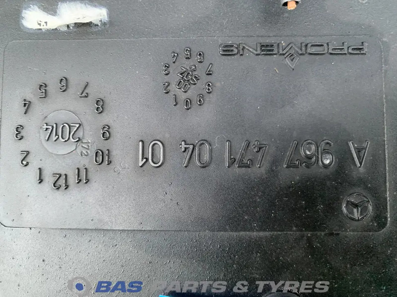 Mercedes-Benz Brandstoftank Mercedes 120 Liter A 967 471 04 01 - خزان الوقود - شاحنة: صورة 5 Mercedes-Benz Brandstoftank Mercedes 120 Liter A 967 471 04 01 - خزان الوقود - شاحنة: صورة 5