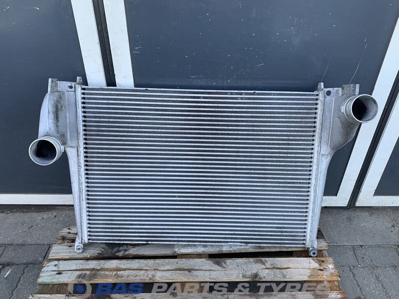 Mercedes-Benz Intercooler Mercedes A 961 500 04 02 - مبرد هواء الشحن - شاحنة: صورة 1 Mercedes-Benz Intercooler Mercedes A 961 500 04 02 - مبرد هواء الشحن - شاحنة: صورة 1