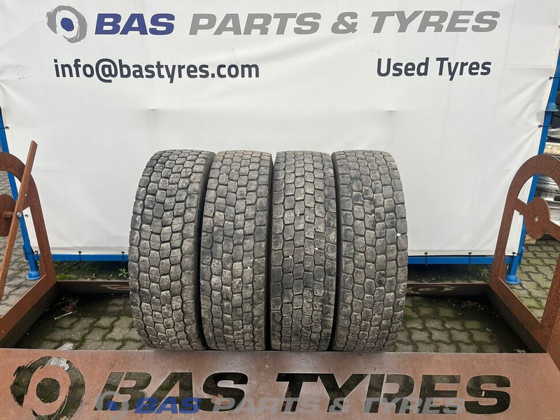 Michelin Michelin 275/70R22.5 X Multi D 148/145 M+S 3PMSF gebruikte set - إطارات - شاحنة: صورة 1 Michelin Michelin 275/70R22.5 X Multi D 148/145 M+S 3PMSF gebruikte set - إطارات - شاحنة: صورة 1