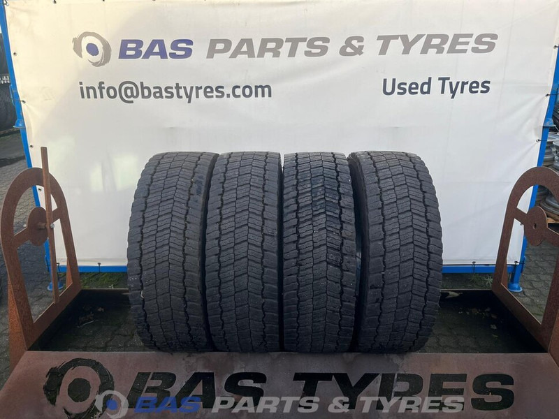 Michelin Michelin 315/70R22.5 X MULTI D 154/150 M+S 3PMSF gebruikte set - إطارات - شاحنة: صورة 1 Michelin Michelin 315/70R22.5 X MULTI D 154/150 M+S 3PMSF gebruikte set - إطارات - شاحنة: صورة 1