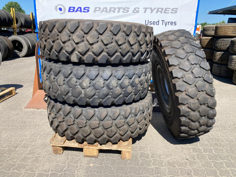 Michelin - إطارات - شاحنة: صورة 1 Michelin - إطارات - شاحنة: صورة 1
