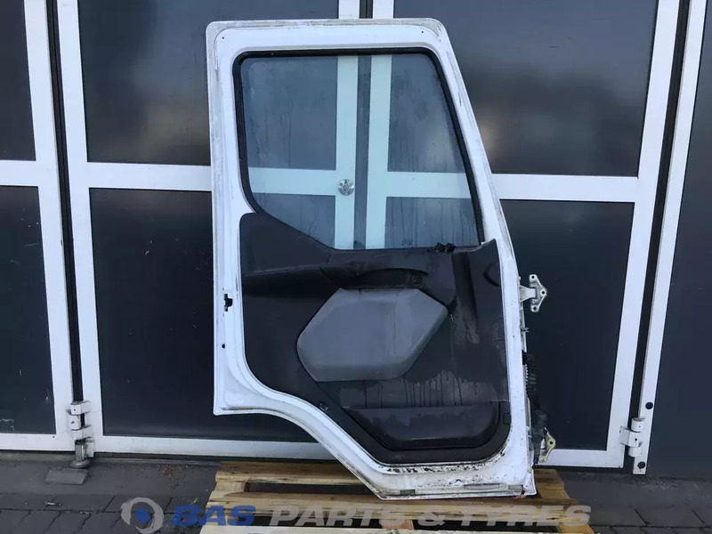 Renault D-Serie Portier Links Renault 5600464823 - باب و قطع الغيار - شاحنة: صورة 2 Renault D-Serie Portier Links Renault 5600464823 - باب و قطع الغيار - شاحنة: صورة 2