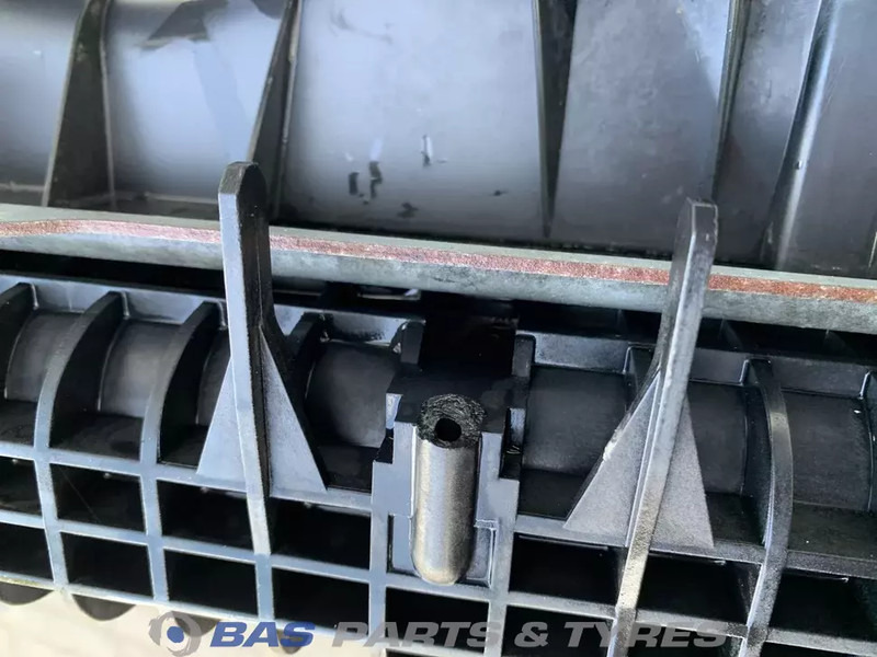 Renault Radiateur Renault DTI13 480 7422062510 - مشعاع - شاحنة: صورة 3 Renault Radiateur Renault DTI13 480 7422062510 - مشعاع - شاحنة: صورة 3