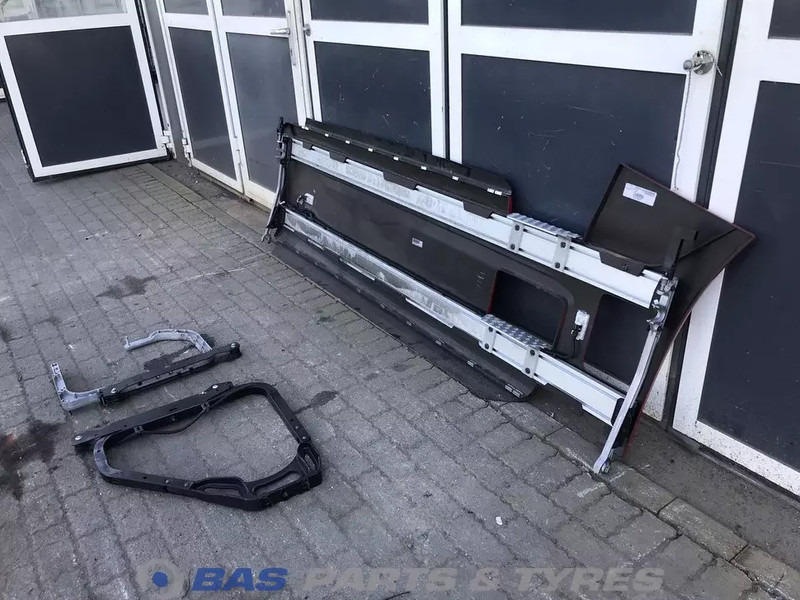 Renault T-Serie Evolution Sideskirt Set Renault 7424134838 - هيكل السيارة الخارجية - شاحنة: صورة 5 Renault T-Serie Evolution Sideskirt Set Renault 7424134838 - هيكل السيارة الخارجية - شاحنة: صورة 5