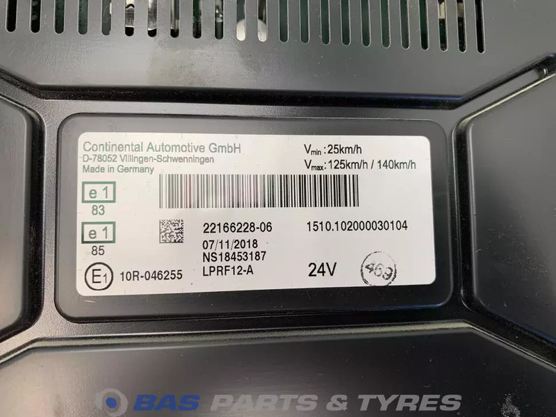 Renault T-Serie Instrumentenpaneel Renault 7421627137 - لوحة العدادات - شاحنة: صورة 4 Renault T-Serie Instrumentenpaneel Renault 7421627137 - لوحة العدادات - شاحنة: صورة 4