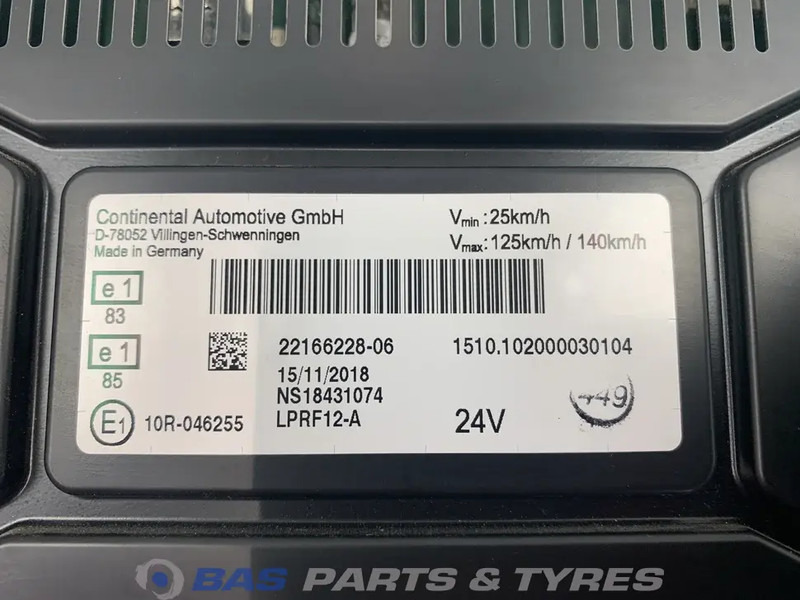 Renault T-Serie Instrumentenpaneel Renault 7421627137 - لوحة العدادات - شاحنة: صورة 3 Renault T-Serie Instrumentenpaneel Renault 7421627137 - لوحة العدادات - شاحنة: صورة 3