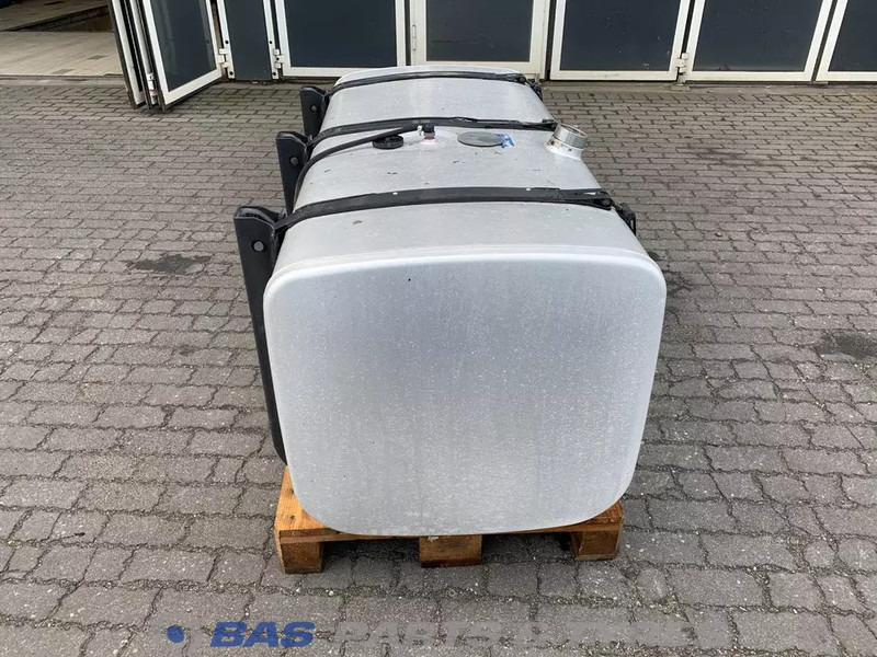 Scania Brandstoftank Scania 600 Liter 1871191 - خزان الوقود - شاحنة: صورة 4 Scania Brandstoftank Scania 600 Liter 1871191 - خزان الوقود - شاحنة: صورة 4