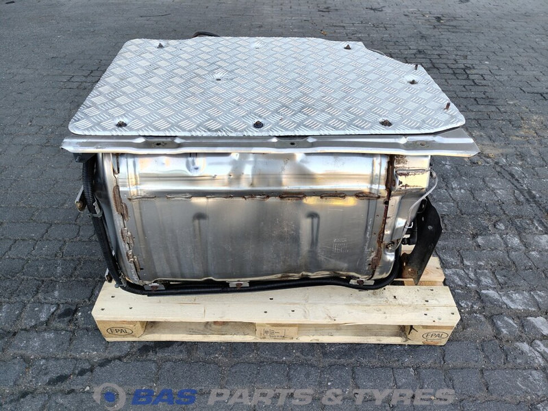 Scania Uitlaatdemper Scania 2539547 - علبة العادم/ نظام العادم - شاحنة: صورة 1 Scania Uitlaatdemper Scania 2539547 - علبة العادم/ نظام العادم - شاحنة: صورة 1