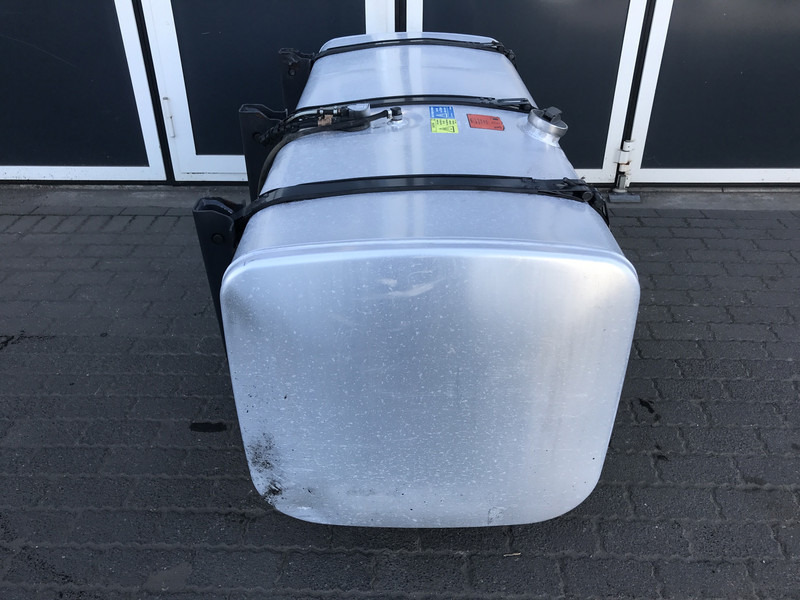 Scania  - خزان الوقود - شاحنة: صورة 2 Scania  - خزان الوقود - شاحنة: صورة 2