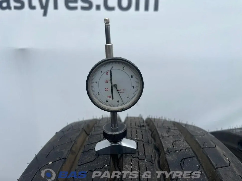 Semperit - إطارات - شاحنة: صورة 3 Semperit - إطارات - شاحنة: صورة 3