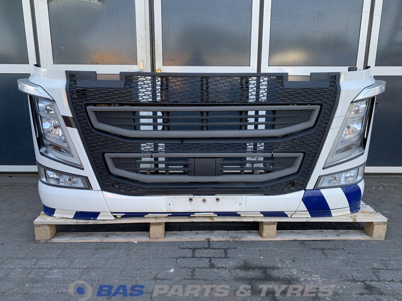 Volvo FH4 - مصد - شاحنة: صورة 1 Volvo FH4 - مصد - شاحنة: صورة 1