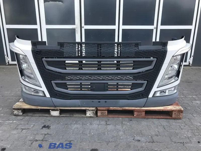 Volvo FH4 - مصد - شاحنة: صورة 1 Volvo FH4 - مصد - شاحنة: صورة 1