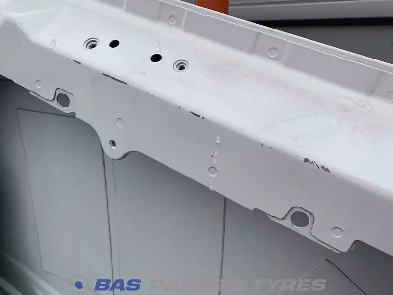 Volvo FH4 - باب و قطع الغيار - شاحنة: صورة 3 Volvo FH4 - باب و قطع الغيار - شاحنة: صورة 3