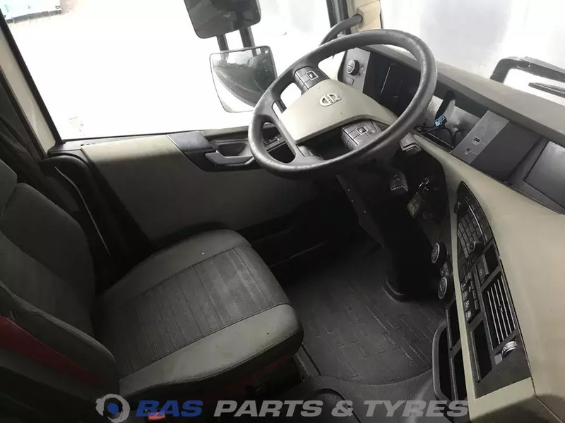 الكابينة والداخلية - شاحنة Volvo FH4: صورة 6