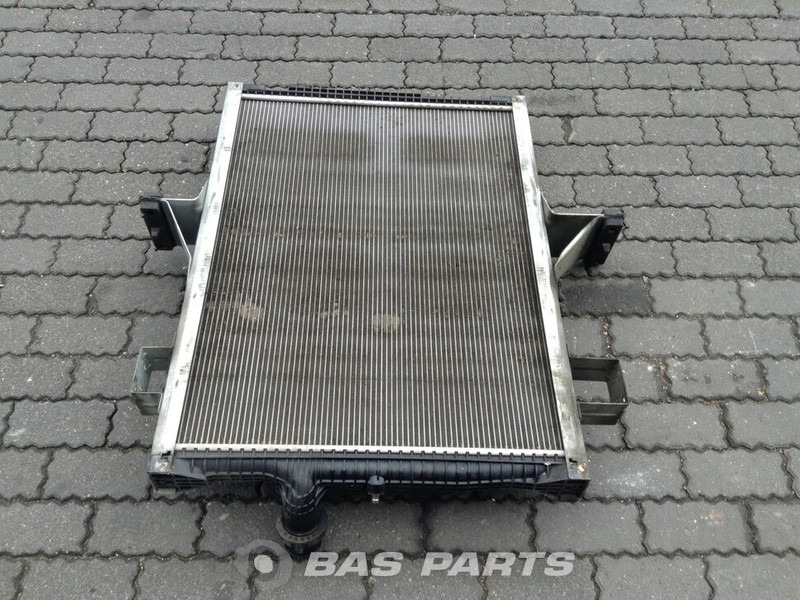 Volvo Radiator Volvo 21649619 - مشعاع - شاحنة: صورة 2 Volvo Radiator Volvo 21649619 - مشعاع - شاحنة: صورة 2