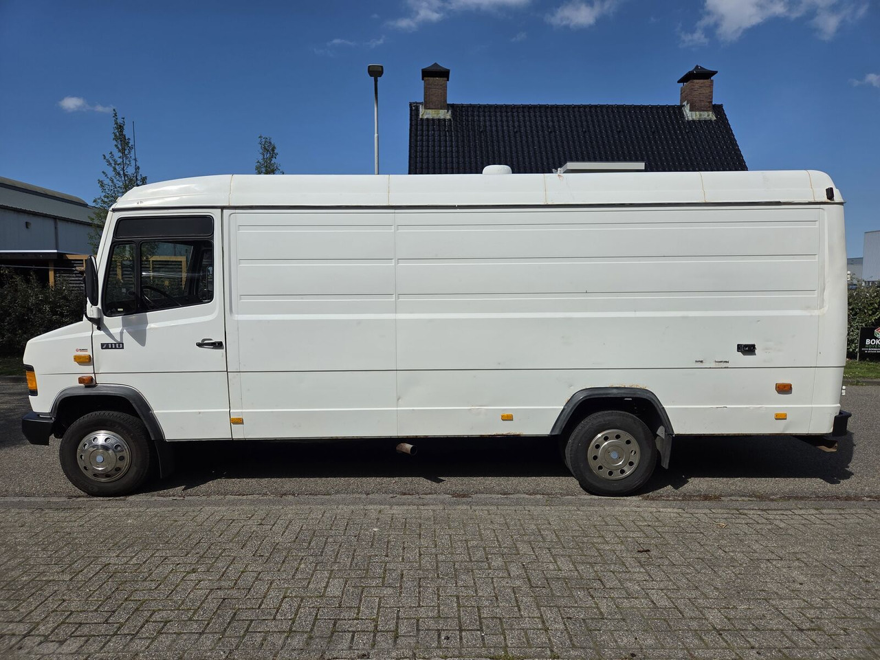 Mercedes-Benz 711D Vario Ecovan (1986) gesloten bestelwagen - فان: صورة 5 Mercedes-Benz 711D Vario Ecovan (1986) gesloten bestelwagen - فان: صورة 5