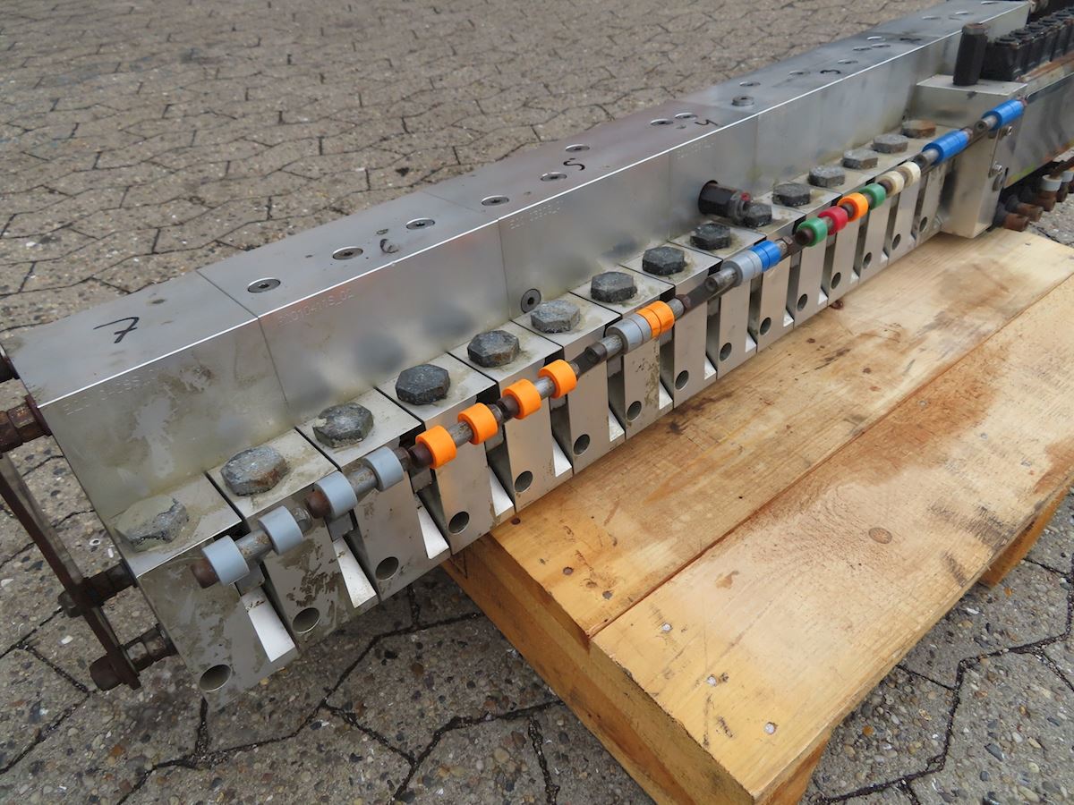 Goldhofer Bejeningsblok t. uni-svanehals - قطع الغيار - مقطورة: صورة 3 Goldhofer Bejeningsblok t. uni-svanehals - قطع الغيار - مقطورة: صورة 3