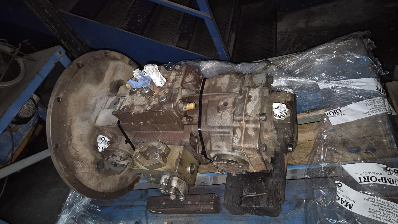 BOMBA LIEBHERR LPVD107 - مضخة هيدروليكية - آلات الإنشاء: صورة 1 BOMBA LIEBHERR LPVD107 - مضخة هيدروليكية - آلات الإنشاء: صورة 1