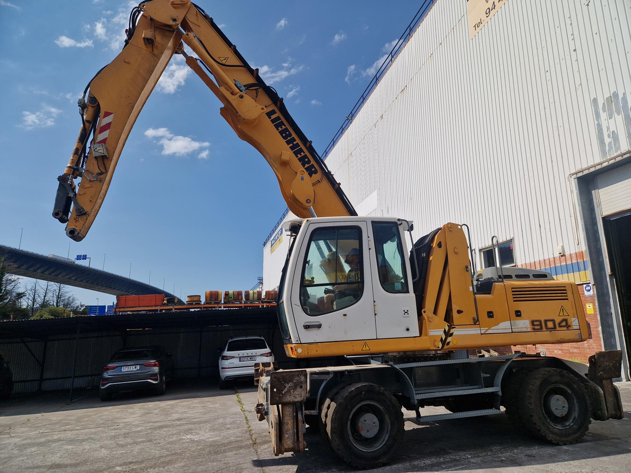 LIEBHERR A904C (2010) - آلة التعامل مع النفايات: صورة 4 LIEBHERR A904C (2010) - آلة التعامل مع النفايات: صورة 4