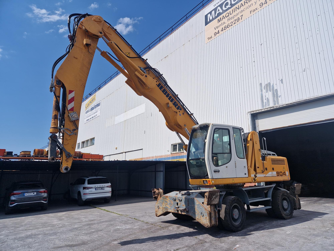 LIEBHERR A904C (2010) - آلة التعامل مع النفايات: صورة 1 LIEBHERR A904C (2010) - آلة التعامل مع النفايات: صورة 1
