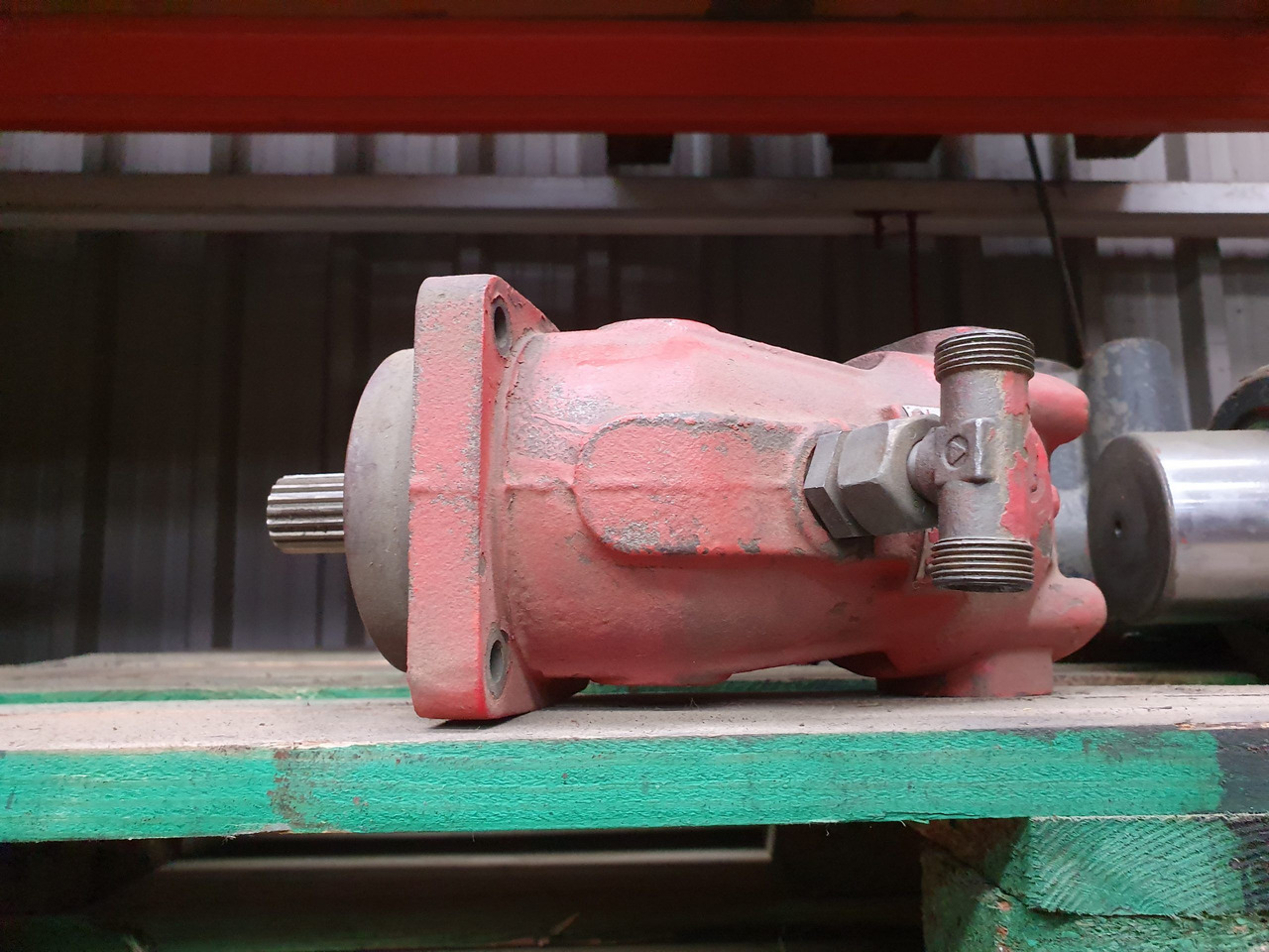 Motor de giro Hydromatik para O&K MHCITY - موتور هيدروليكي - حفّار: صورة 1 Motor de giro Hydromatik para O&K MHCITY - موتور هيدروليكي - حفّار: صورة 1