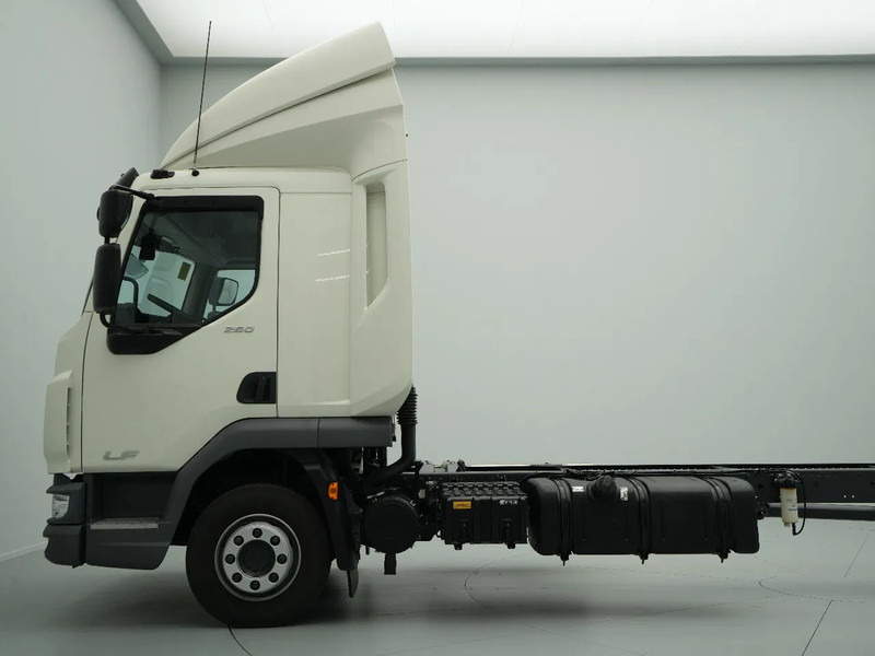 DAF LF 260 FA 12T CHASSIS SLEEPING CAB 610WB NEW - شاحنة بهيكل معدني للمقصورة: صورة 4 DAF LF 260 FA 12T CHASSIS SLEEPING CAB 610WB NEW - شاحنة بهيكل معدني للمقصورة: صورة 4