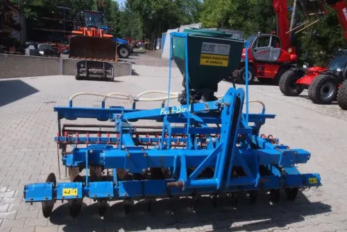 Agregat uprawowo-siewny Rabe Werk 2011 3m brona talerzowa z siewnikiem do poplonów - آلة بذر الحصاد: صورة 1 Agregat uprawowo-siewny Rabe Werk 2011 3m brona talerzowa z siewnikiem do poplonów - آلة بذر الحصاد: صورة 1