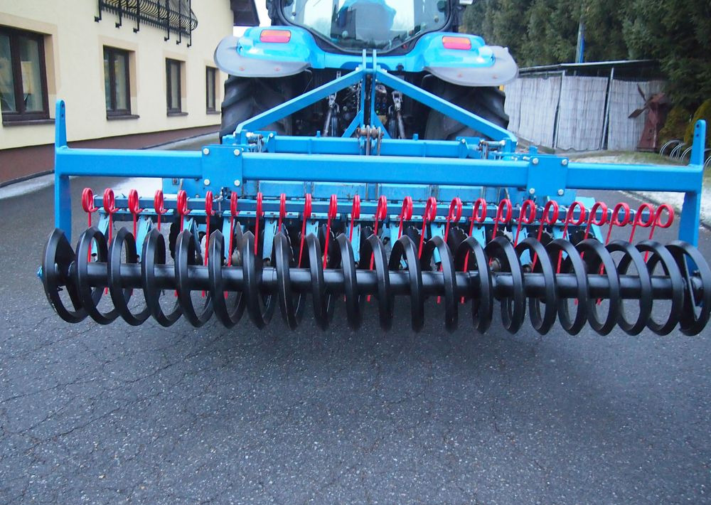 Brona talerzowa Rabe Werk RABE WERK Fielo biro 3000 2006 Brona talerzowa RABE - مسفلة قرصية: صورة 2 Brona talerzowa Rabe Werk RABE WERK Fielo biro 3000 2006 Brona talerzowa RABE - مسفلة قرصية: صورة 2