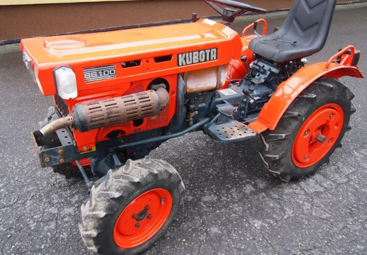 Ciągnik Kubota B6100 1995 4x4 - جرار: صورة 2 Ciągnik Kubota B6100 1995 4x4 - جرار: صورة 2