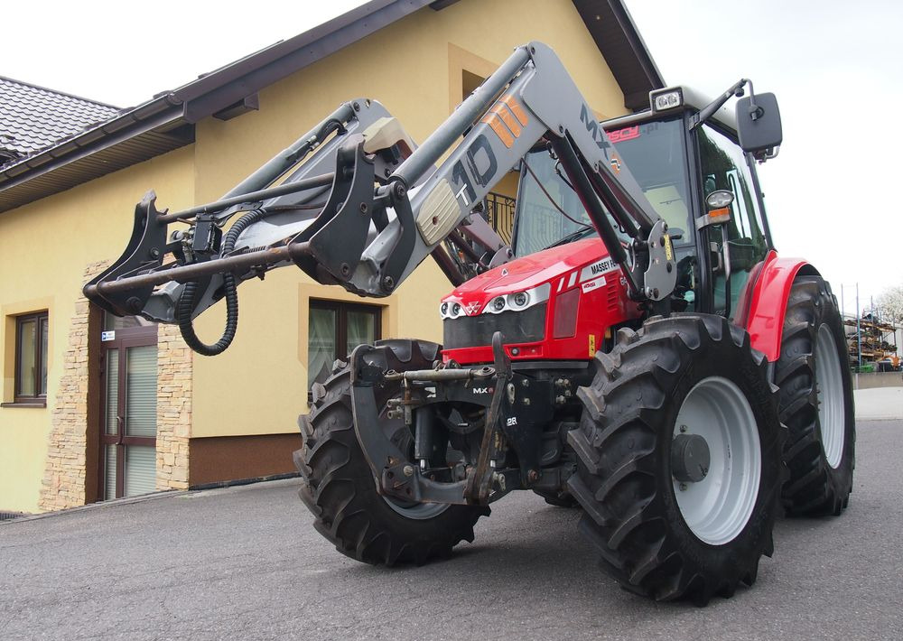 Ciągnik Massey Ferguson MF 6455 Dyna6 2013 Ciągnik rolniczy Massey Ferguson z Ładowaczem i TUZ-em - جرار: صورة 4 Ciągnik Massey Ferguson MF 6455 Dyna6 2013 Ciągnik rolniczy Massey Ferguson z Ładowaczem i TUZ-em - جرار: صورة 4