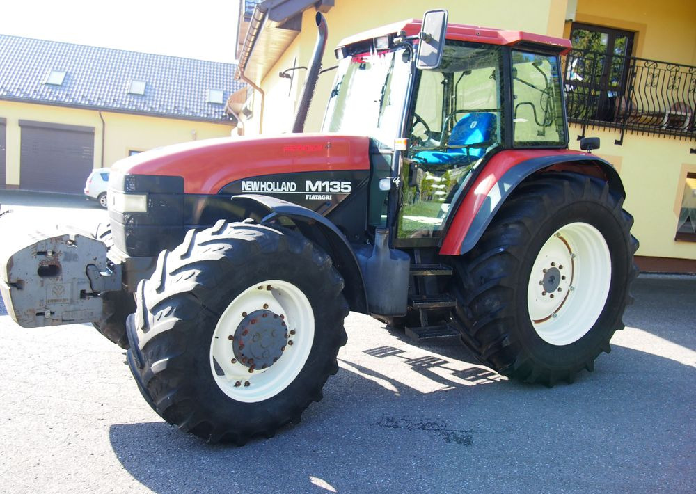 Ciągnik New Holland NH M 135 1998 NEW HOLLAND TM M135 - جرار: صورة 5 Ciągnik New Holland NH M 135 1998 NEW HOLLAND TM M135 - جرار: صورة 5