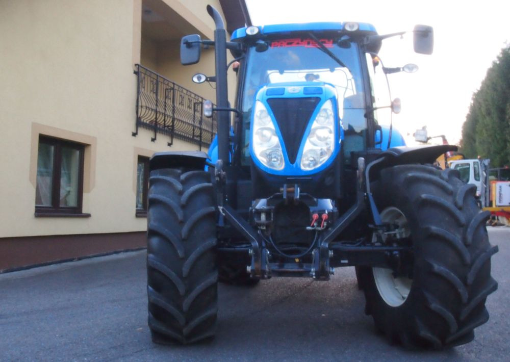 Ciągnik New Holland T7.185 2013 New Holland Autocommand i TUZ - جرار: صورة 3 Ciągnik New Holland T7.185 2013 New Holland Autocommand i TUZ - جرار: صورة 3