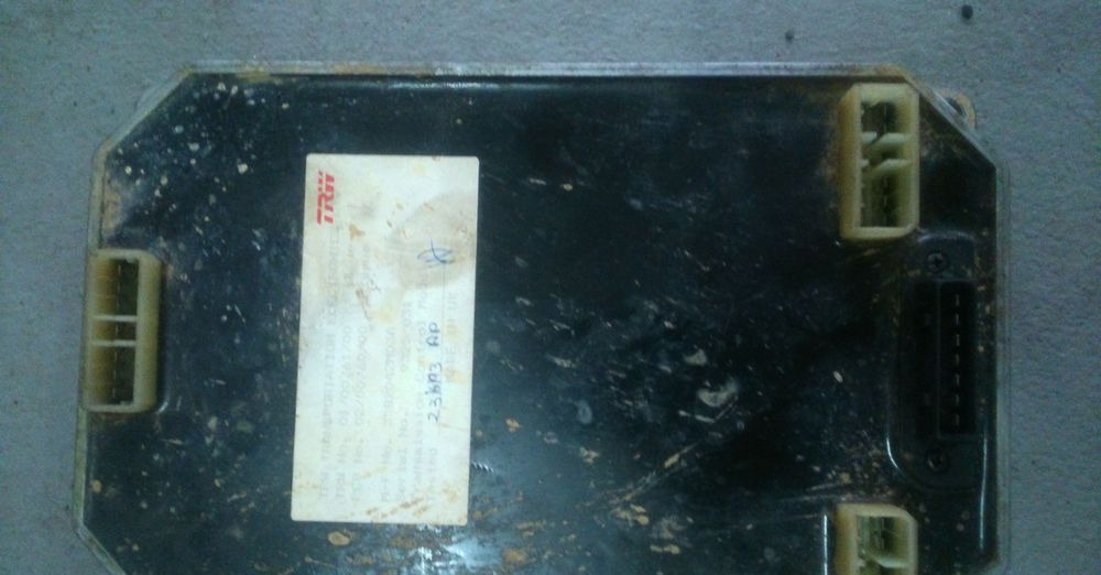 Części do Ciągnika Massey Ferguson MF 3000, 6300 MODUŁ STERUJĄCY SKRZYNI BIEGÓW AUTOTRONIC 1 MASSEY FERGUSON - وحدة إي سي يو - آلات زراعية: صورة 1 Części do Ciągnika Massey Ferguson MF 3000, 6300 MODUŁ STERUJĄCY SKRZYNI BIEGÓW AUTOTRONIC 1 MASSEY FERGUSON - وحدة إي سي يو - آلات زراعية: صورة 1