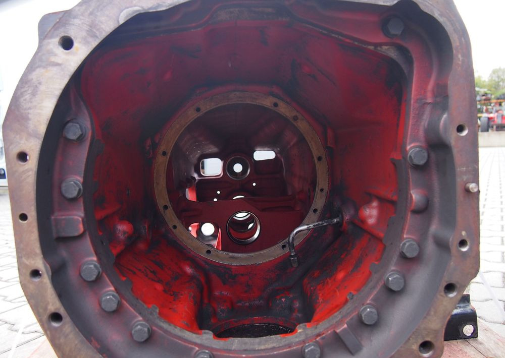 Części do Ciągnika Massey Ferguson MF 3060, 3070, 3080, 3090 Obudowa skrzyni biegów MF 3000, 3100, 6000 - علبة التروس و قطع الغيار - آلات زراعية: صورة 4 Części do Ciągnika Massey Ferguson MF 3060, 3070, 3080, 3090 Obudowa skrzyni biegów MF 3000, 3100, 6000 - علبة التروس و قطع الغيار - آلات زراعية: صورة 4