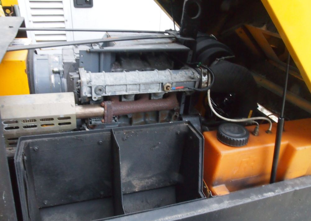 Kompresor Ingersoll Rand IR P130WD 2000 Kompresor Ingersoll Rand P130WD 30 kW - ضاغط هوائي: صورة 4 Kompresor Ingersoll Rand IR P130WD 2000 Kompresor Ingersoll Rand P130WD 30 kW - ضاغط هوائي: صورة 4