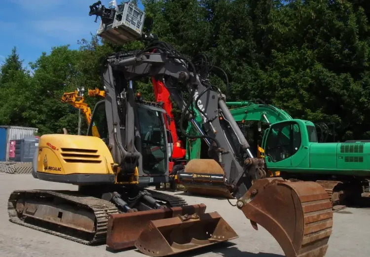 Koparka gąsienicowa Mecalac MC 714 2009 Koparka Mecalac - حفار زاحف: صورة 2 Koparka gąsienicowa Mecalac MC 714 2009 Koparka Mecalac - حفار زاحف: صورة 2